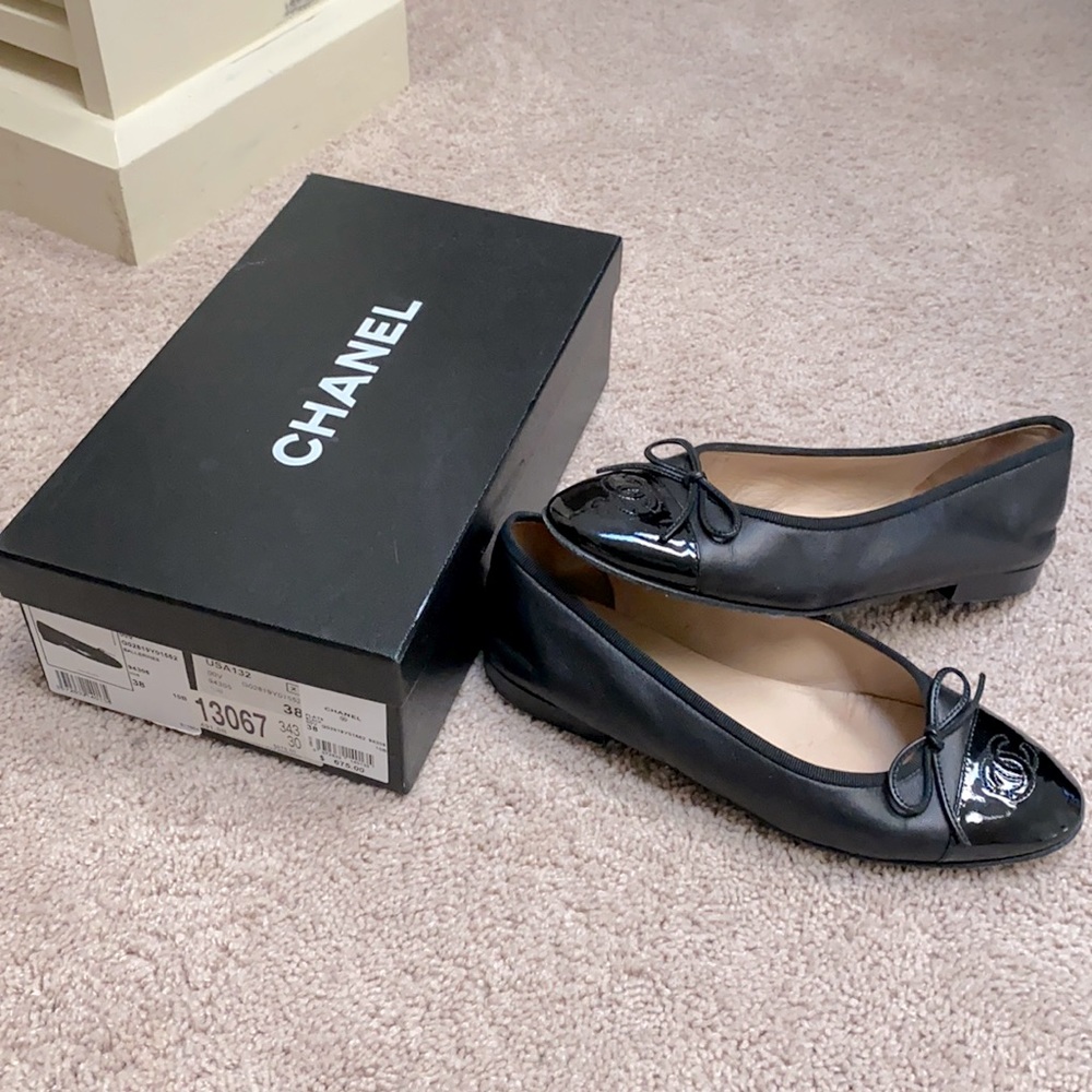 Authentic CHANEL ballet flats